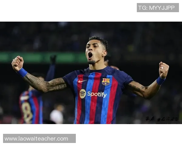 揭开足球明星背后的神秘面纱谁是操控他们命运的幕后黑手